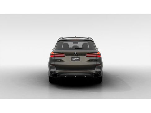 New 2026 BMW X5 xDrive50e w/ Executive Package AWD/4WD image 5