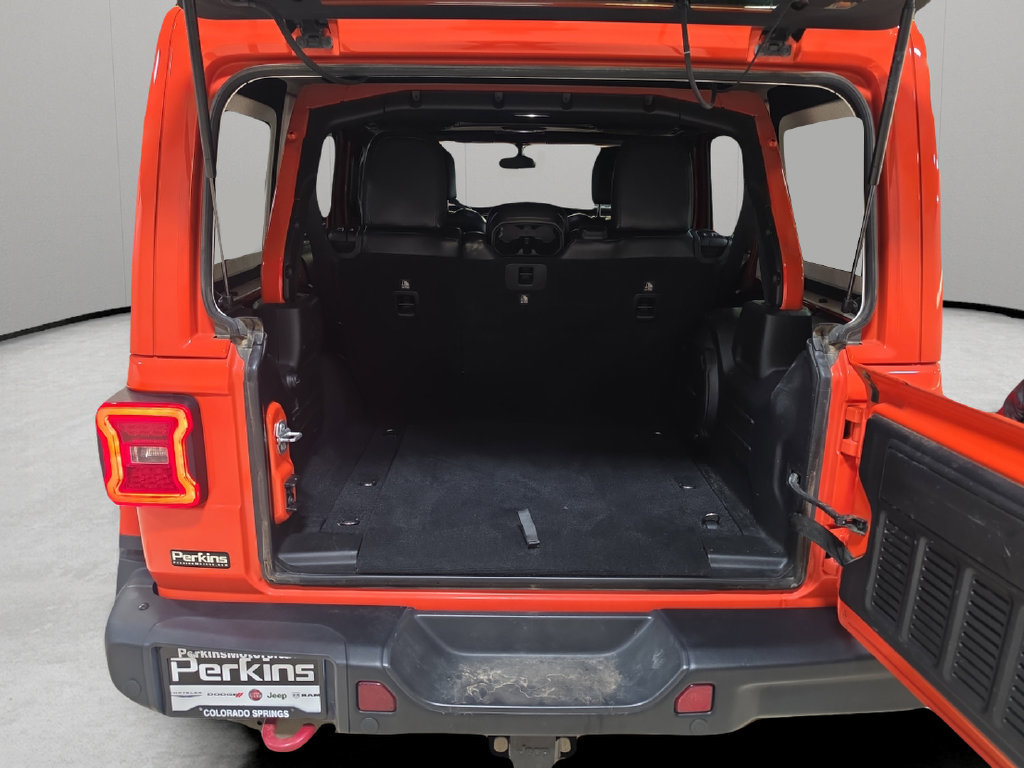 Used 2018 Jeep Wrangler Unlimited Rubicon w/ Dual Top Group AWD/4WD image 11