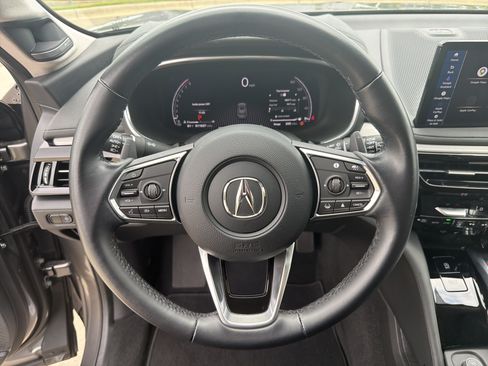 Certified 2025 Acura MDX FWD w/ Technology Package image 18