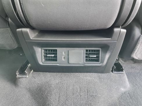 Used 2024 Chevrolet Silverado 1500 Custom image 21