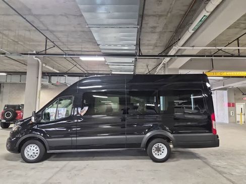 Used 2023 Ford Transit 350 XLT RWD image 2