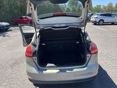 Used 2016 Ford Focus Titanium image 16