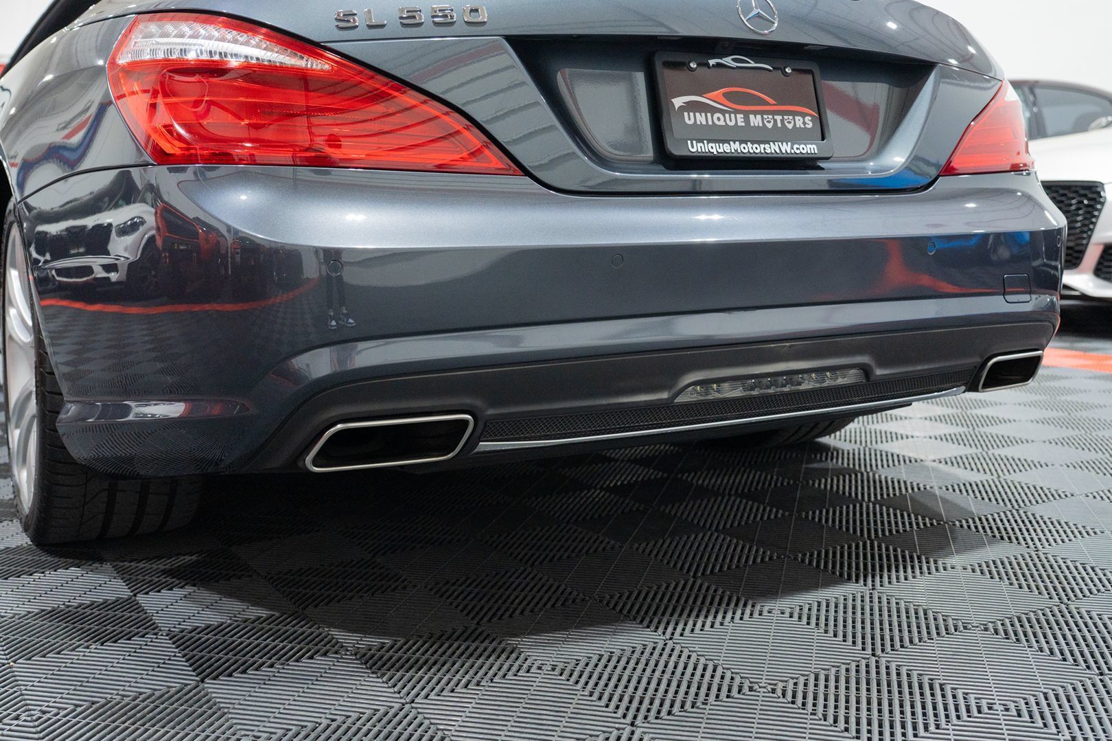 Used 2013 Mercedes-Benz SL 550 image 10