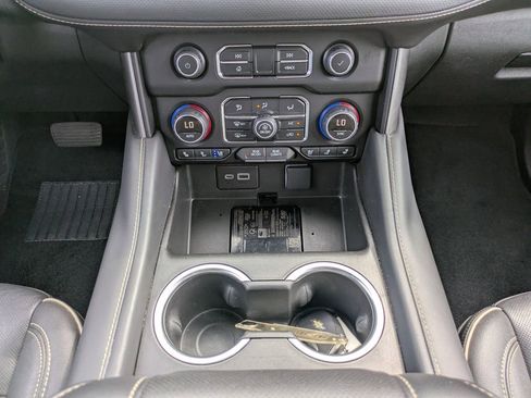 Certified 2024 Chevrolet Suburban Premier image 22