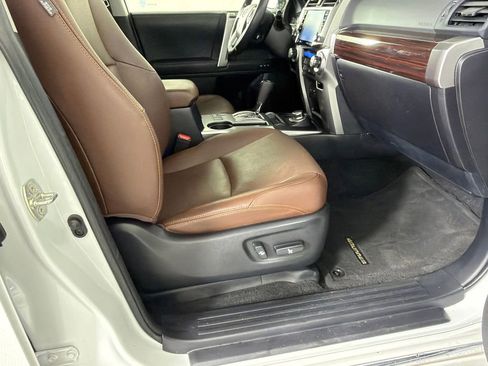 Used 2024 Toyota 4Runner Limited AWD/4WD image 15