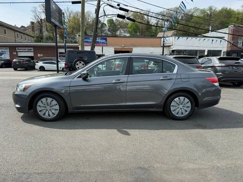 Used 2011 Honda Accord LX image 4