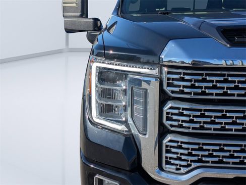 Used 2023 GMC Sierra 3500 Denali image 9
