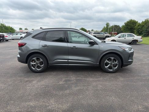 Used 2024 Ford Escape ST-Line AWD/4WD image 8