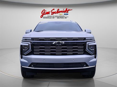 New 2026 Chevrolet Suburban High Country image 2