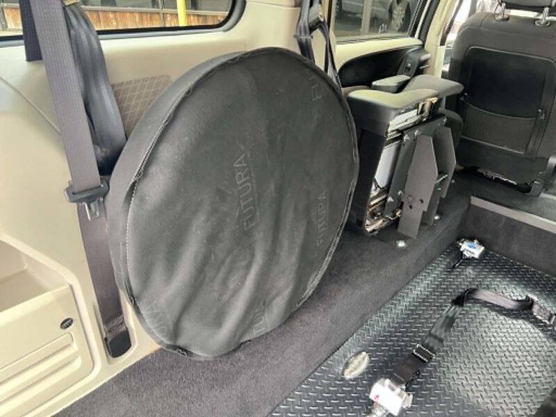 Used 2017 Dodge Grand Caravan SE w/ Power Window Group FWD image 42