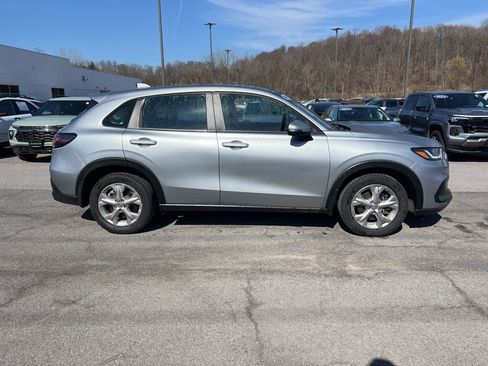Used 2023 Honda HR-V LX image 6