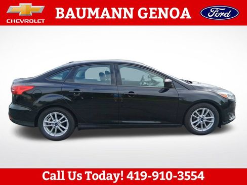 Used 2018 Ford Focus SE FWD image 7