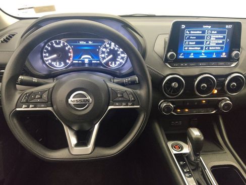 Used 2023 Nissan Sentra SV FWD image 22