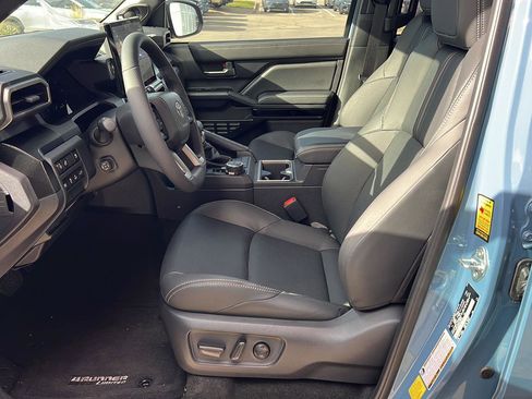 New 2025 Toyota 4Runner Limited image 15