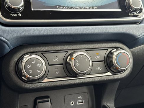 New 2025 Nissan Versa SV w/ Trunk Package image 18