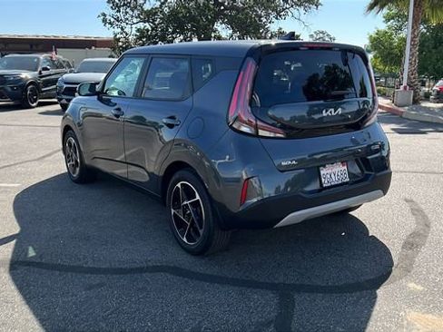 Used 2023 Kia Soul EX FWD image 5