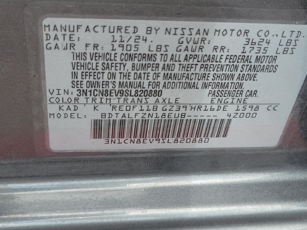 Used 2025 Nissan Versa SV FWD image 29