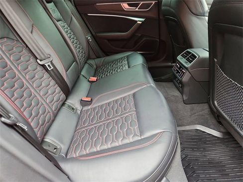 Used 2021 Audi RS 6 image 28