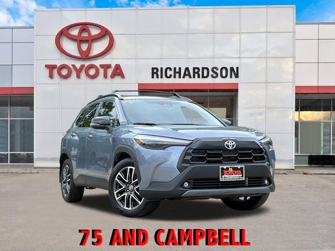 Used 2026 Toyota Corolla Cross XLE w/ Convenience Package FWD image 1