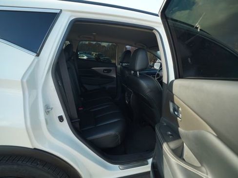 Used 2024 Nissan Murano SV w/ SV Midnight Edition Package image 21