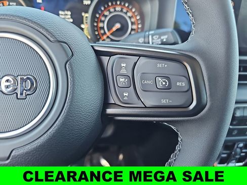 New 2025 Jeep Gladiator Willys image 17