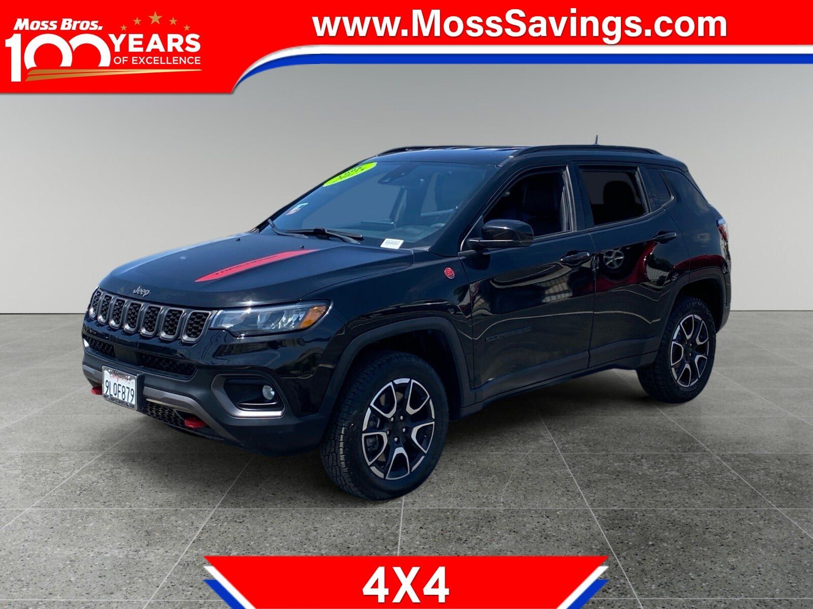 Used 2024 Jeep Compass Trailhawk AWD/4WD image 1