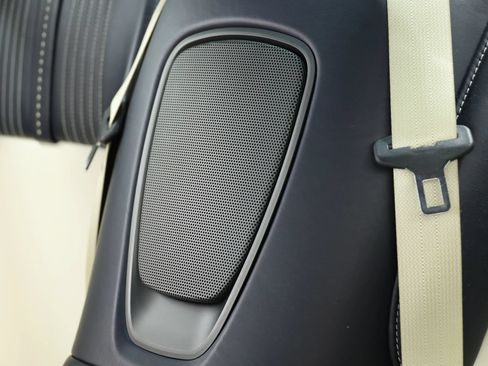 Used 2019 Aston Martin DB11 Coupe RWD image 51
