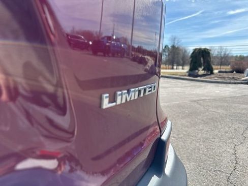 Used 2021 Jeep Cherokee Limited w/ Elite Package image 8