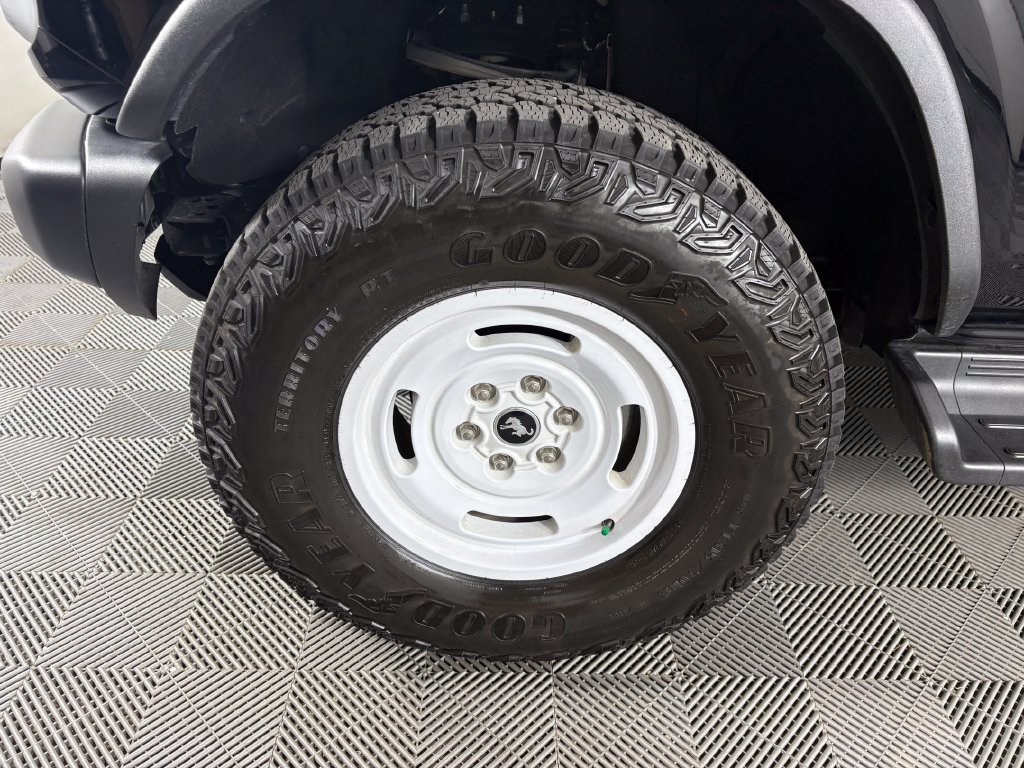 Certified 2025 Ford Bronco Heritage Edition AWD/4WD image 10