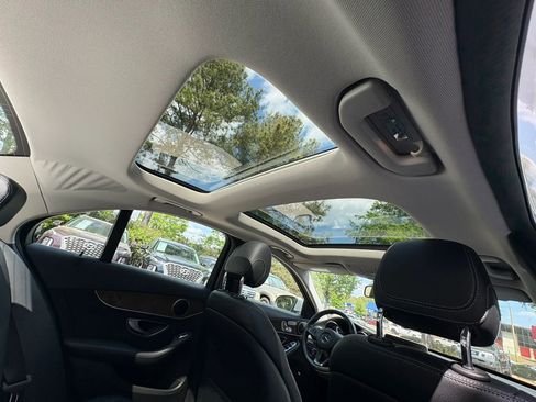 Used 2017 Mercedes-Benz C 300 4MATIC Sedan image 16