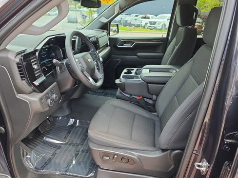 Used 2023 Chevrolet Silverado 1500 LT AWD/4WD image 8