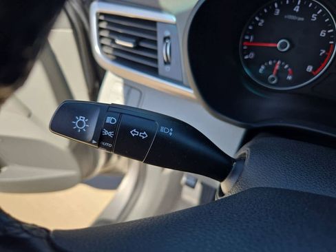 Used 2016 Kia Optima EX w/ Premium Package image 26