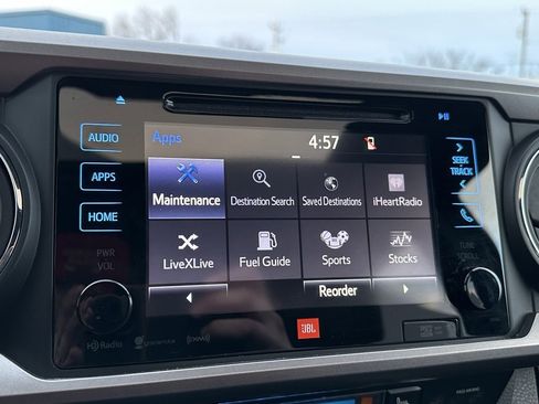 Used 2019 Toyota Tacoma Limited image 35