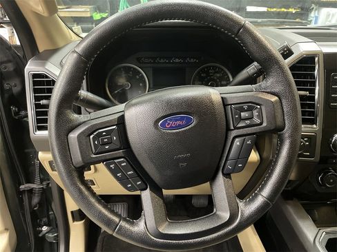 Used 2015 Ford F150 XLT w/ Equipment Group 301A Mid image 14