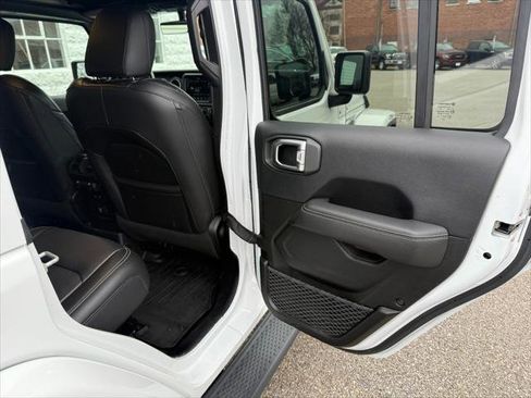 Certified 2019 Jeep Wrangler Unlimited Sahara image 14