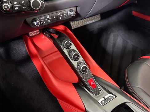 Used 2018 Ferrari 812 Superfast image 20