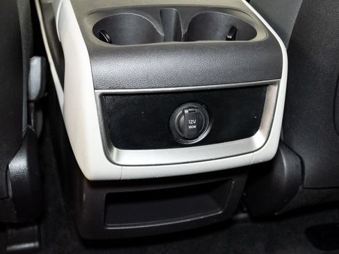 Certified 2023 Kia Carnival LX FWD image 26