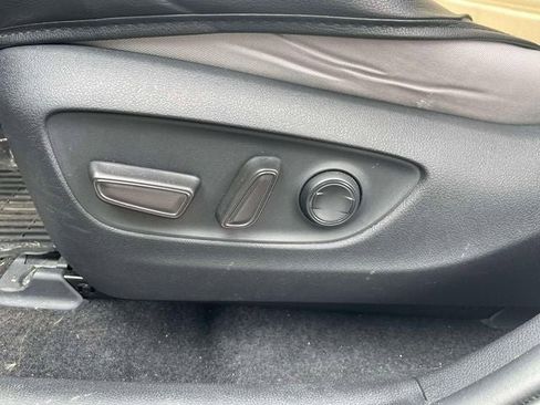 Used 2021 Toyota RAV4 XLE w/ Convenience Package image 18