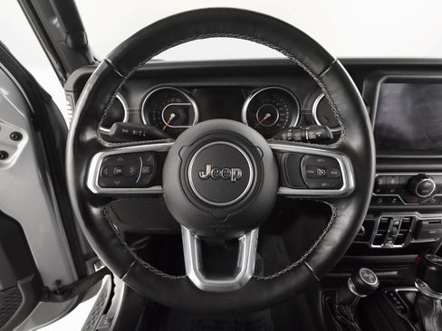 Used 2021 Jeep Wrangler Unlimited Sahara w/ Uconnect 4C Nav & Sound Group image 15