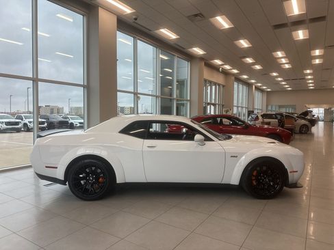 Used 2022 Dodge Challenger R/T Scat Pack image 6