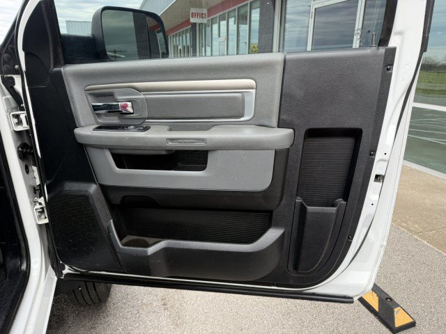Used 2014 RAM 5500 Tradesman w/ Power Accessory Group RWD image 23