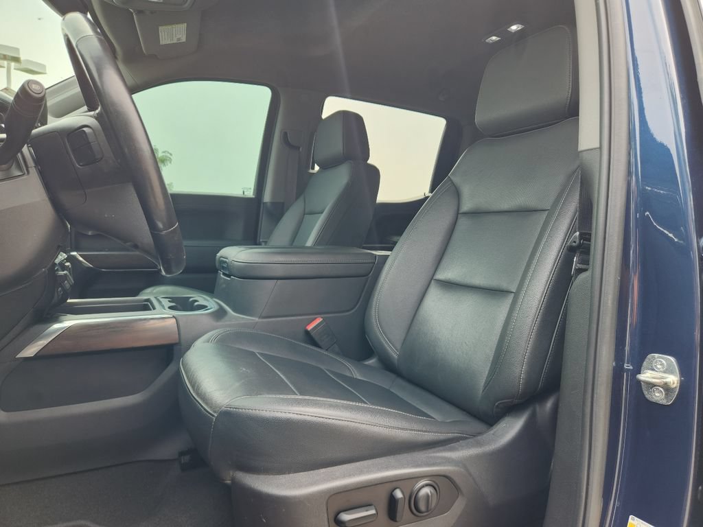 Used 2021 GMC Sierra 1500 SLT w/ SLT Premium Plus Package AWD/4WD image 3
