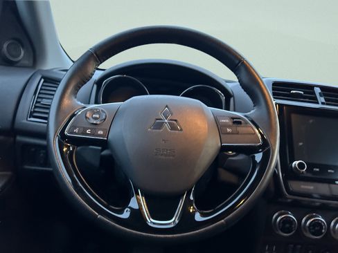 Used 2024 Mitsubishi Outlander Sport SE image 19