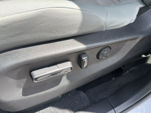 Used 2022 Honda CR-V EX image 17