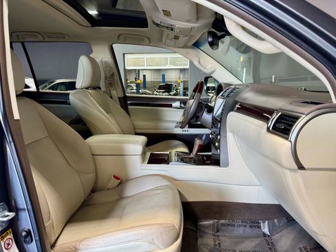 Used 2017 Lexus GX 460 image 20