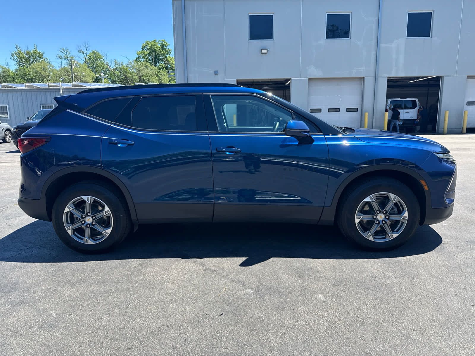 Used 2023 Chevrolet Blazer LT w/ Convenience Package AWD/4WD image 2