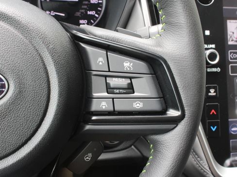 Used 2025 Subaru Outback Onyx Edition AWD/4WD image 32