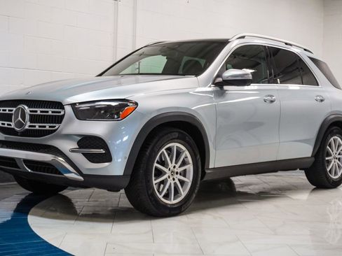 Used 2025 Mercedes-Benz GLE 350 4MATIC image 4