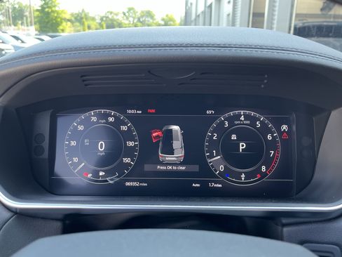 Used 2019 Land Rover Range Rover Sport SE AWD/4WD image 21