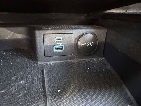 Used 2022 Ford Escape SE w/ SE Sport Appearance Package AWD/4WD image 26